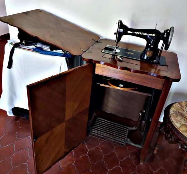 VENDIDA Maquina de coser