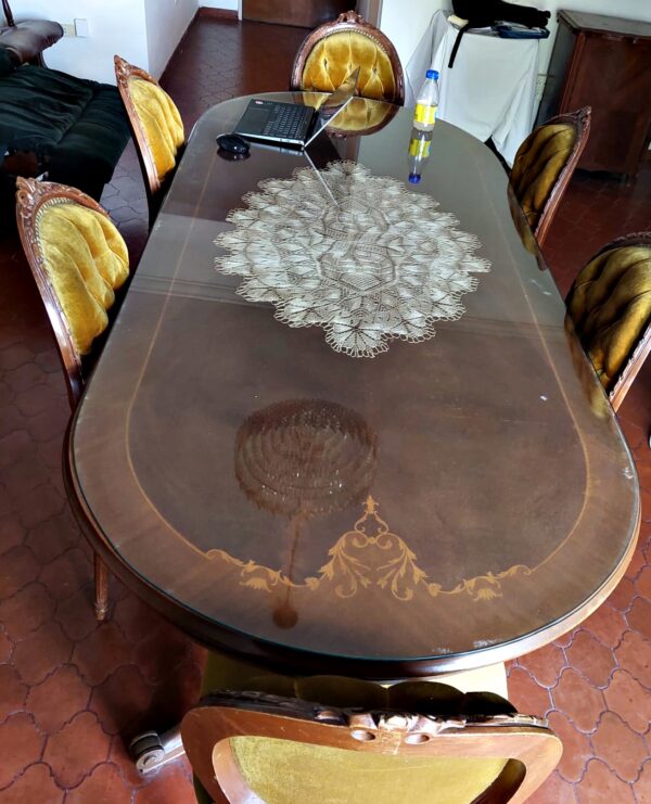 Mesa comedor con seis sillas