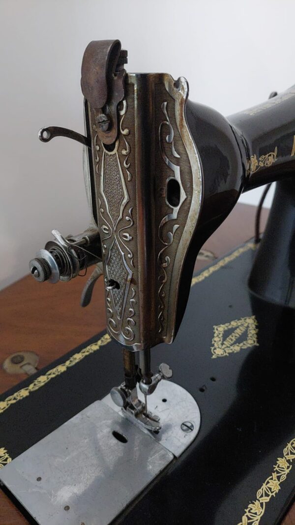 VENDIDA Maquina para coser - Image 6