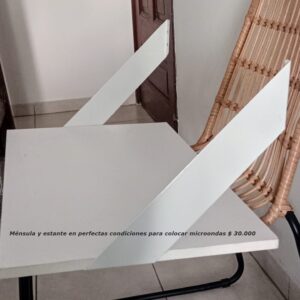 Estante y ménsulas para microondas